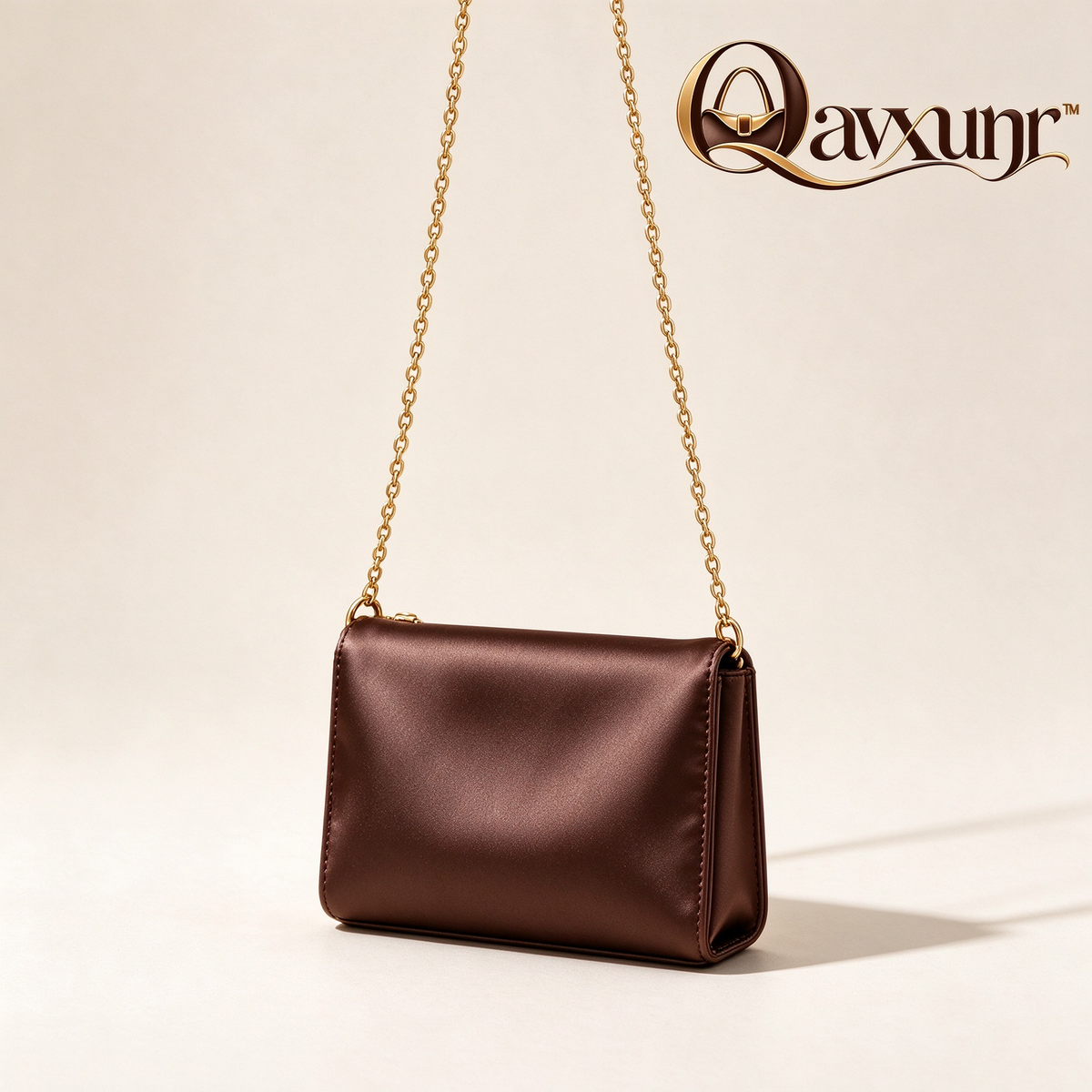 𝑸𝒂𝒗𝒙𝒖𝒏𝒓™ Brown Chain-Strap Flap Bag